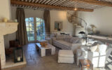 Mas Provençal en Pierre avec Piscine à Gordes ? Location Saiso – NR pièces – 4 chambres
