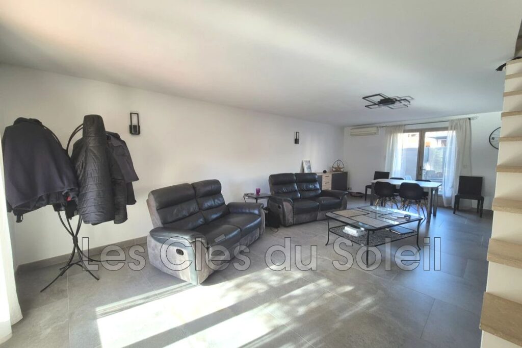 vente maison 5 Pièce(s) – 5 pièces – 3 chambres – 113.00 m²