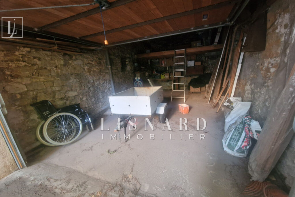 vente maison 5 Pièce(s) – 5 pièces – 4 chambres – 220.00 m²