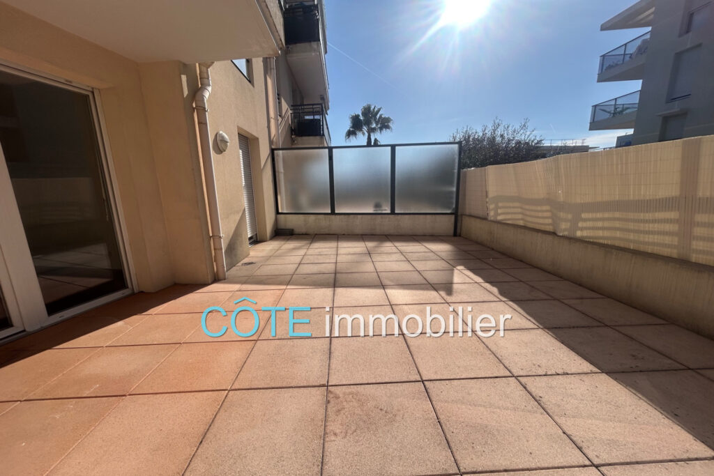 2 PIECES GRANDE TERRASSE PROCHE SOPHIA PARKING – 2 pièces – 1 chambre – 41.89 m²