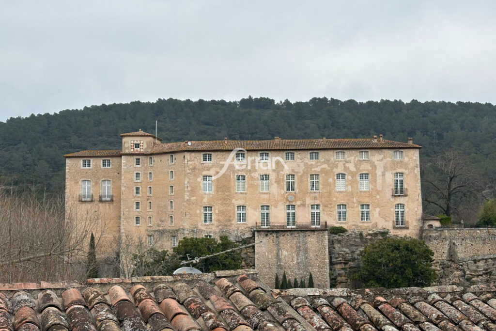 A louer à Entrecasteaux T3/4 avec terrasse – 3 pièces – 2 chambres – 80.00 m²