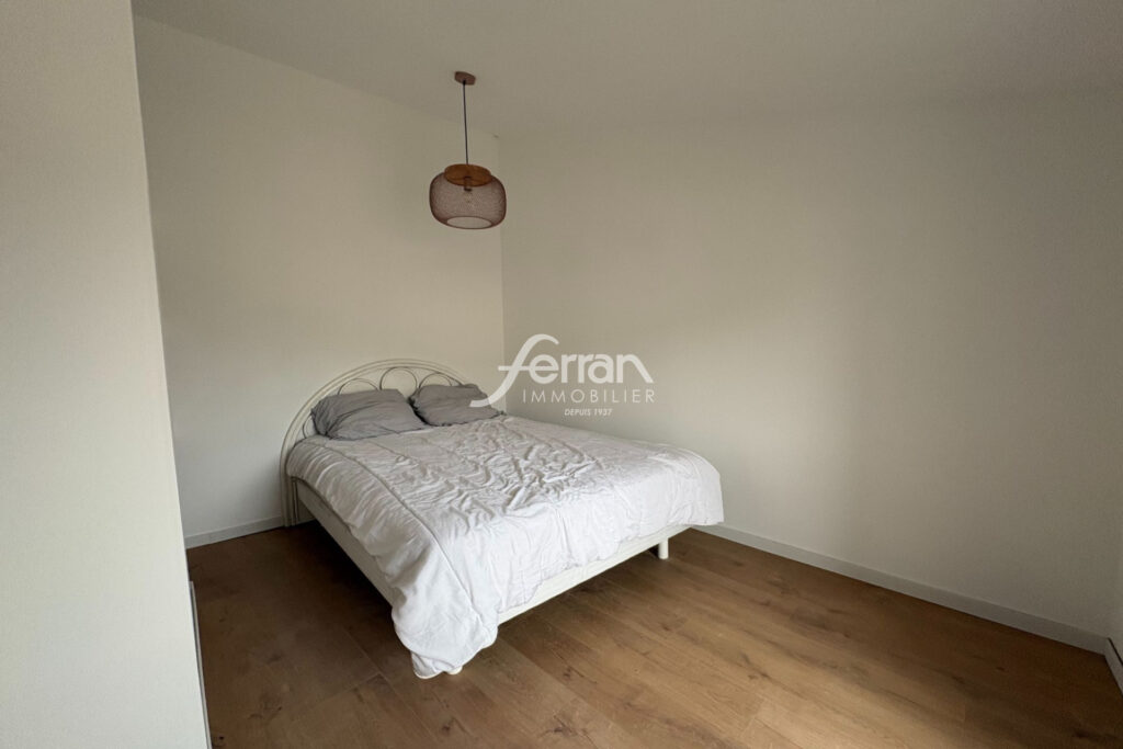 A louer à Entrecasteaux T3/4 avec terrasse – 3 pièces – 2 chambres – 80.00 m²