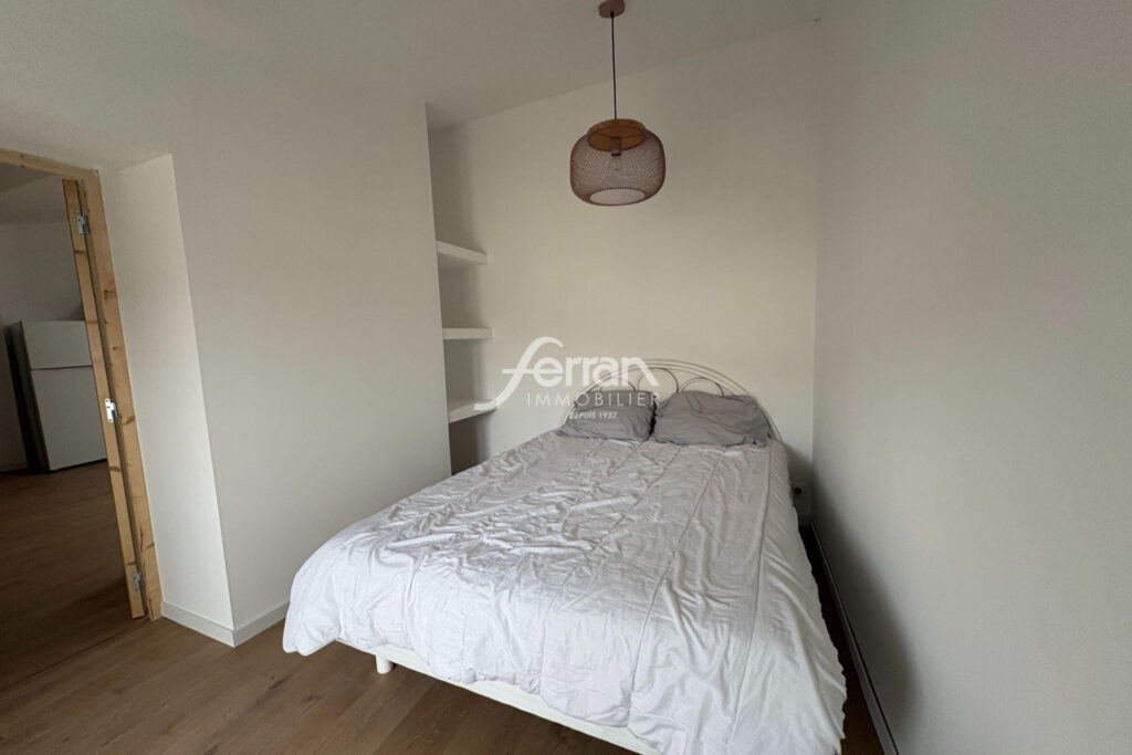 A louer à Entrecasteaux T3/4 avec terrasse – 3 pièces – 2 chambres – 80.00 m²