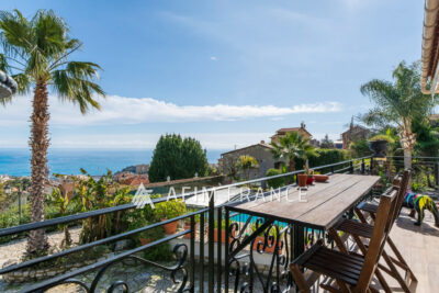 Maison à vendre à Beausoleil