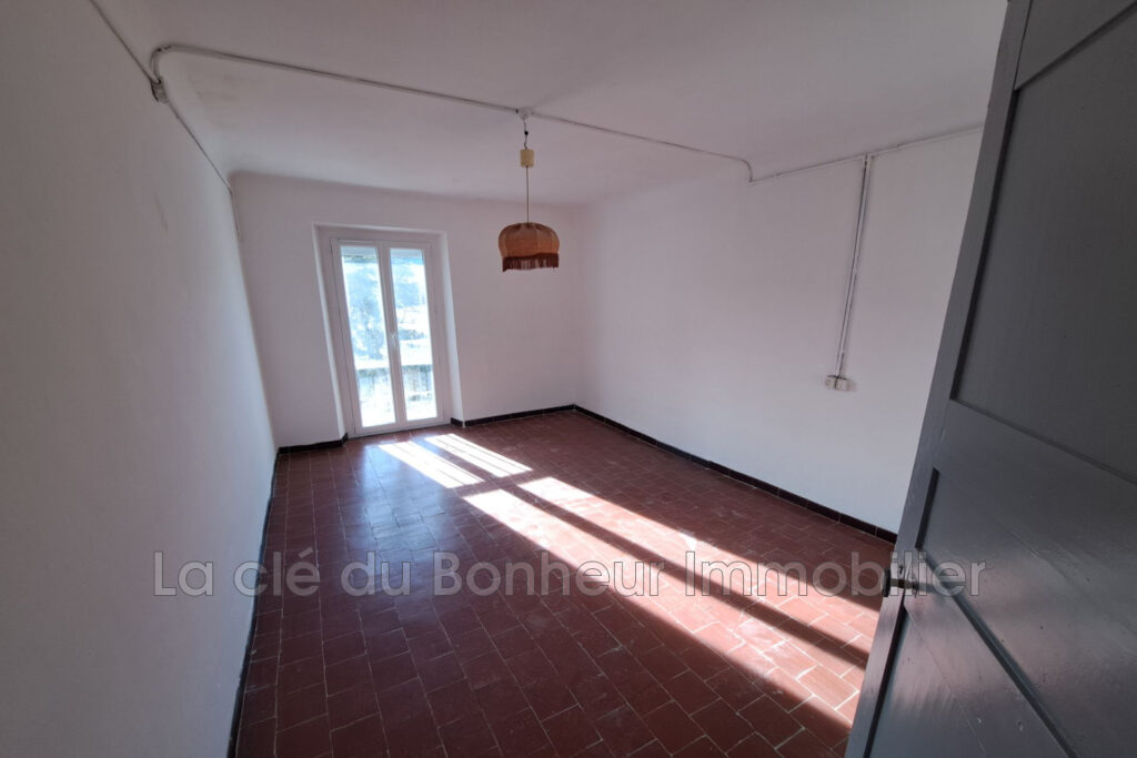 vente maison de campagne 4 Pièce(s) – 4 pièces – 3 chambres – 90.00 m²
