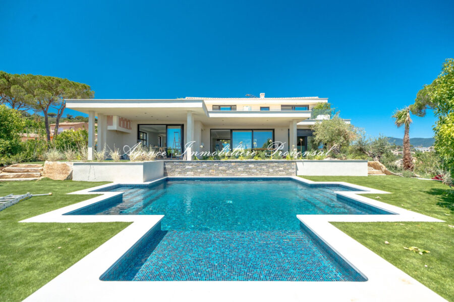 Maison à vendre à Sainte-maxime