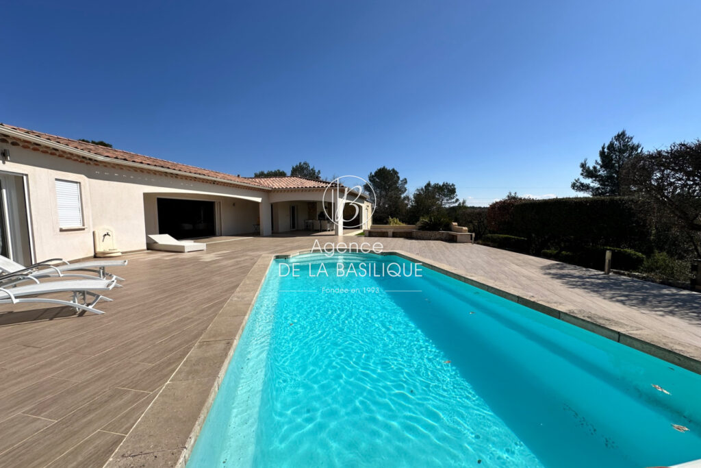 vente villa contemporaine 7 Pièce(s) – 7 pièces – 4 chambres – 225.00 m²