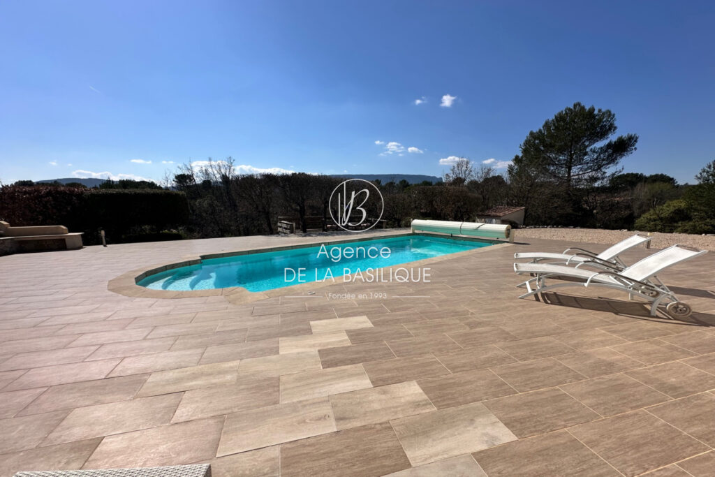 vente villa contemporaine 7 Pièce(s) – 7 pièces – 4 chambres – 225.00 m²