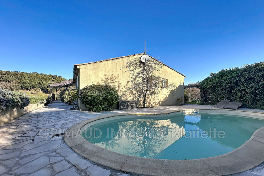 maison de campagne, au calme avec 4 chambres, piscine – 6 pièces – 4 chambres – 137.97 m²