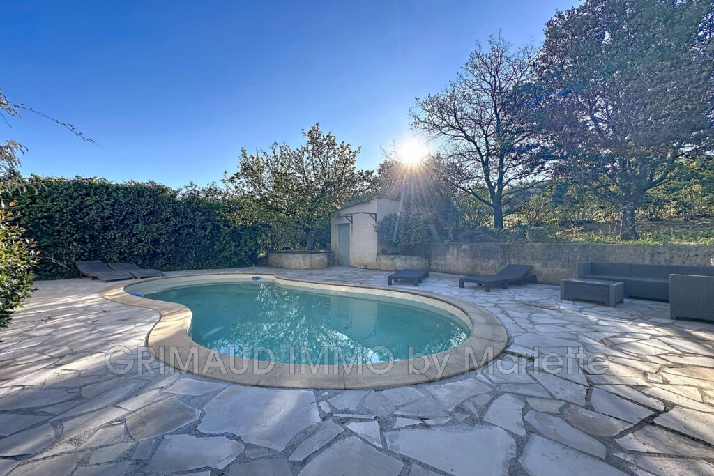 maison de campagne, au calme avec 4 chambres, piscine – 6 pièces – 4 chambres – 137.97 m²