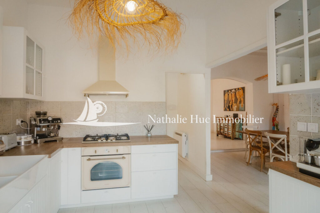 vente maison 6 Pièce(s) – 6 pièces – 4 chambres – 126.00 m²