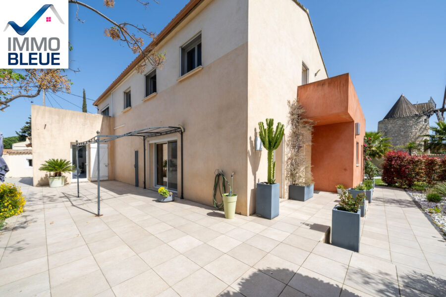 Maison à vendre à Saint-mitre-les-remparts — Vue parc — photo 6