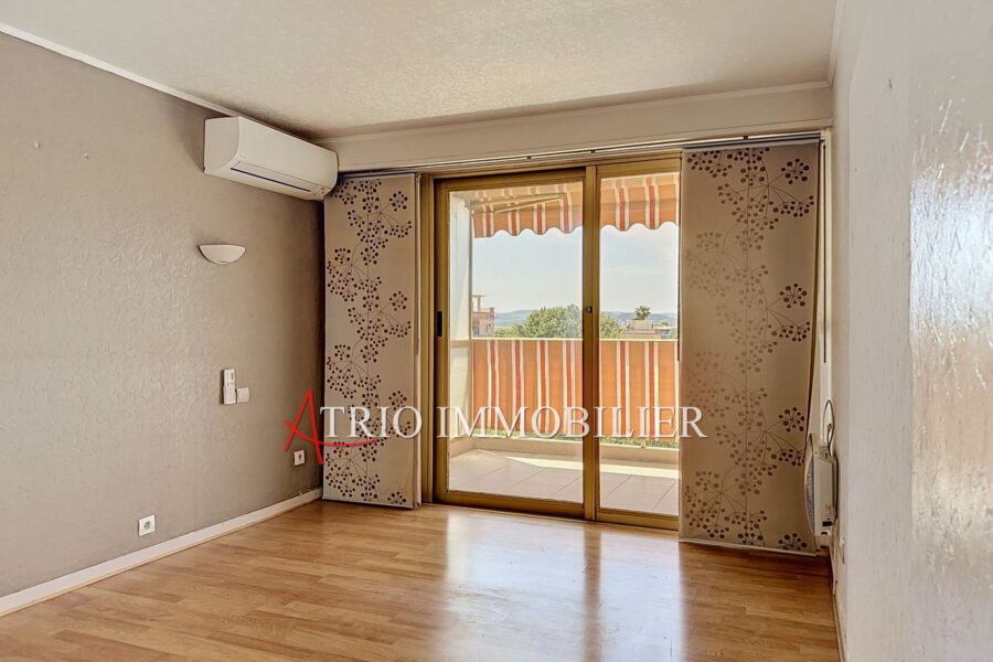 Appartement à vendre à Saint-laurent-du-var