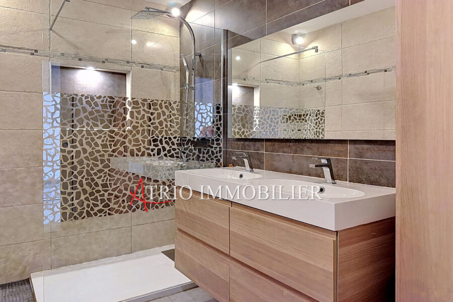 Appartement à vendre à Saint-laurent-du-var