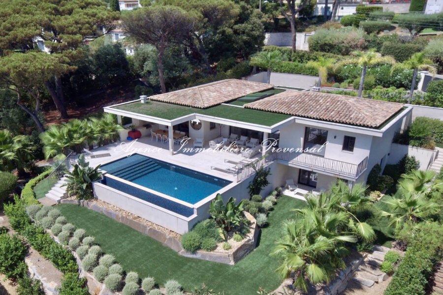 Maison à vendre à Sainte-maxime — Vue mer — photo 2