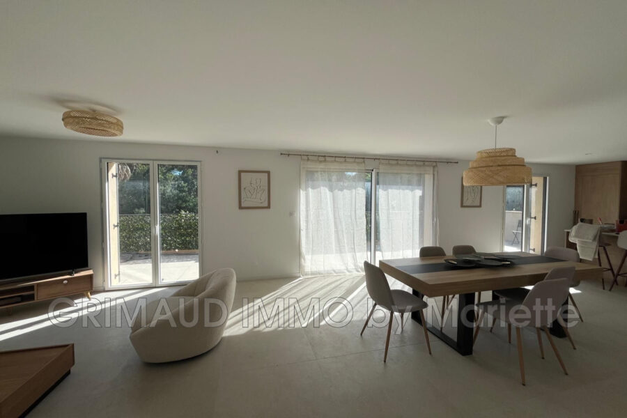 Appartement à vendre à Grimaud — Vue parc & jardin — photo 5