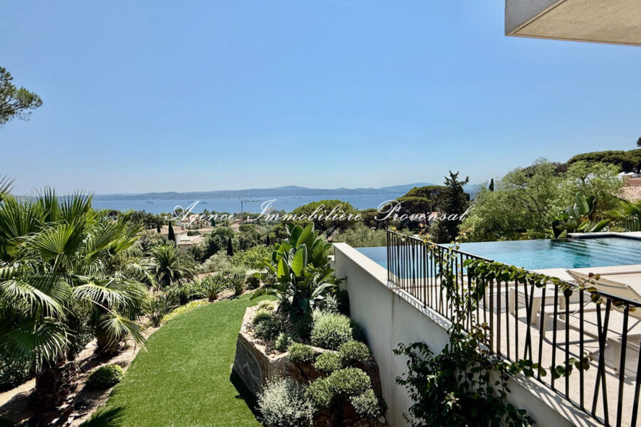 Maison à vendre à Sainte-Maxime — Vue mer — photo 8