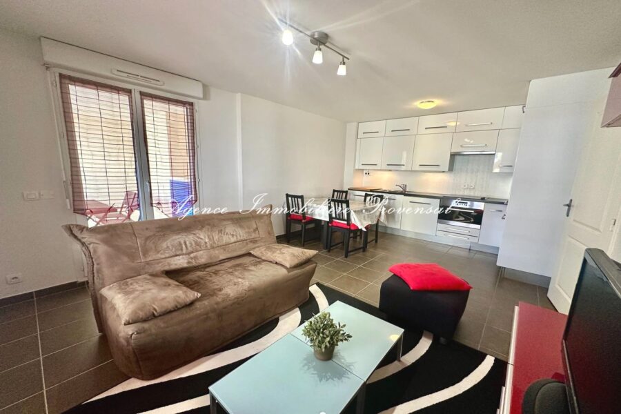 Appartement à vendre à Sainte-Maxime — Vue sur la ville — photo 8