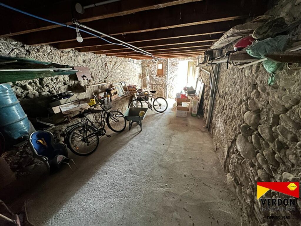 Appartement T2 centre village SAINT ANDRE LES ALPES – 2 pièces – 1 chambre – 34 m²