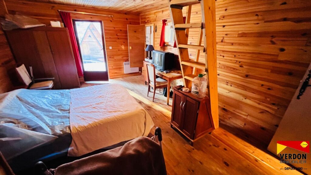 POINTU de + de 52 m² + GARAGE – 4 pièces – 3 chambres – 52 m²