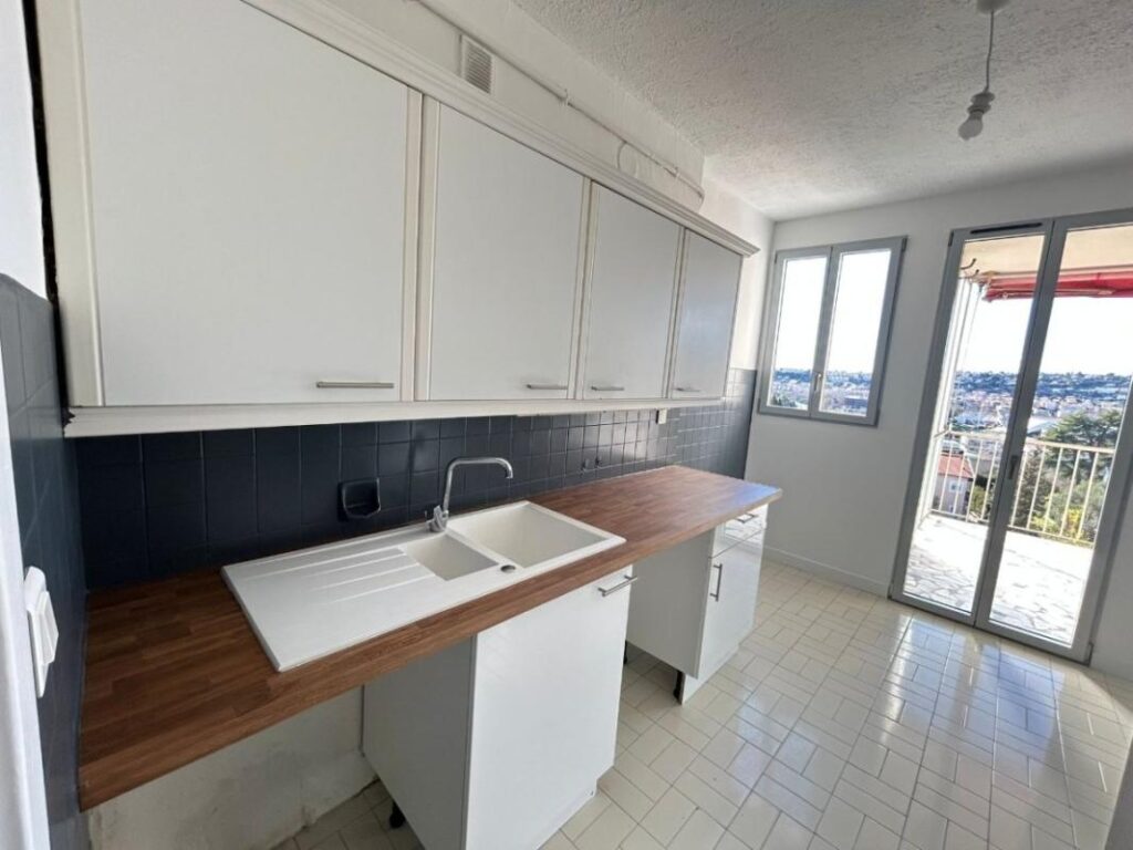 A LOUER NICE OUEST SAINTE MARGUERITE – 4 pièces – 3 chambres – 72 m²