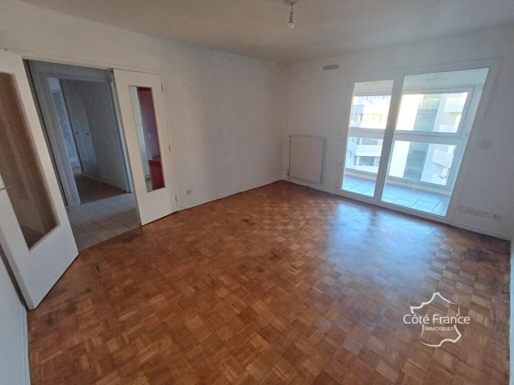 Appartement LYON 8 – 4 pièces – 2 chambres – 63 m²