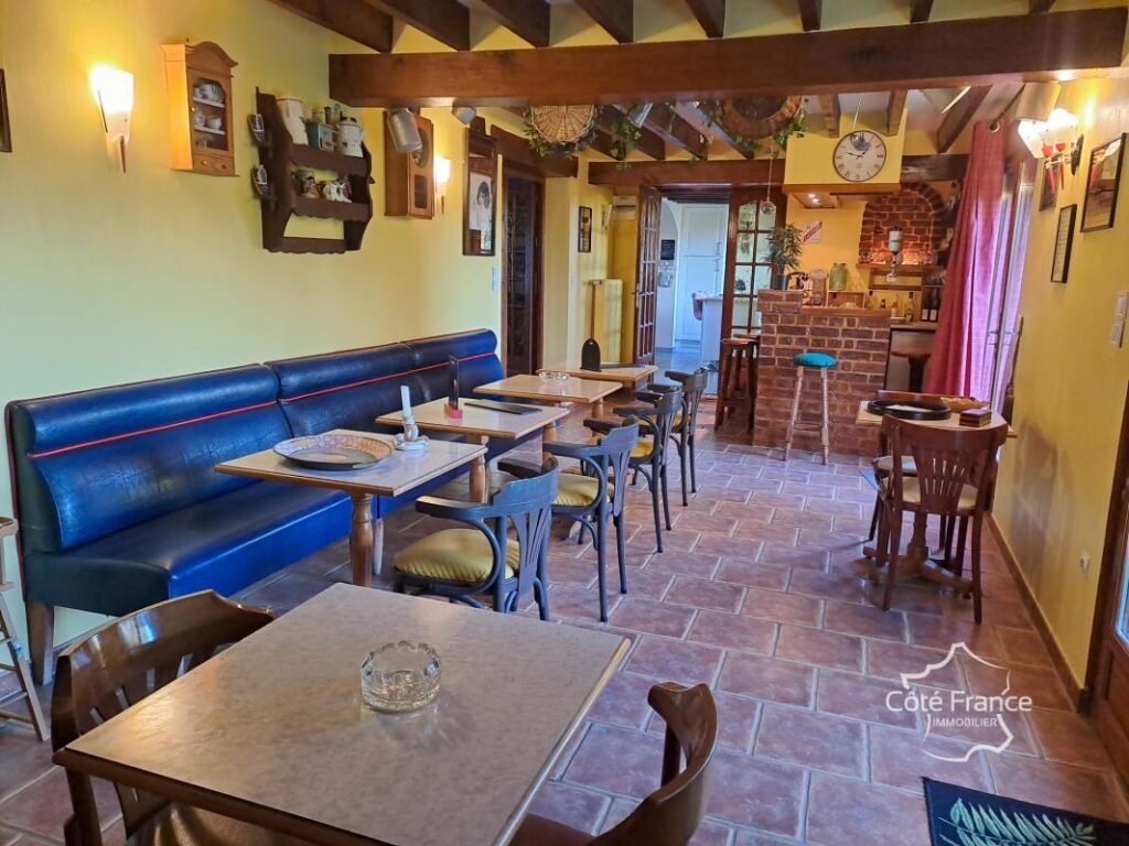 AISNE SAINT GOBERT Belle maison de campagne avec bar privé – 7 pièces – 3 chambres – 186 m²