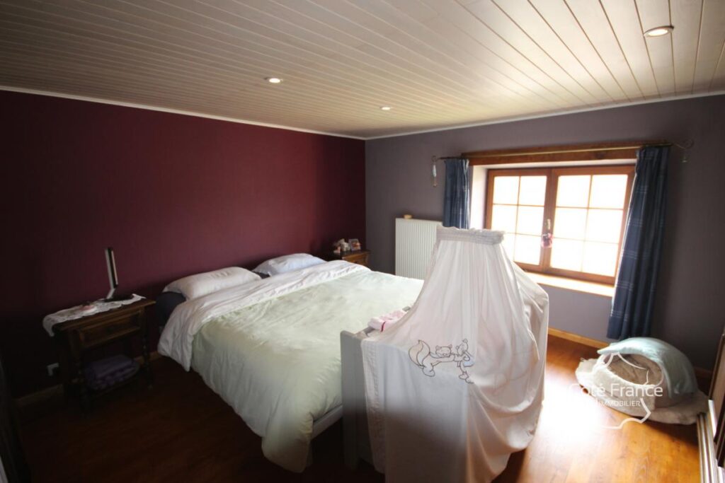 CHOOZ Maison 3 façades entièrement rénovée, belle opportunit – 3 pièces – 2 chambres – 99 m²