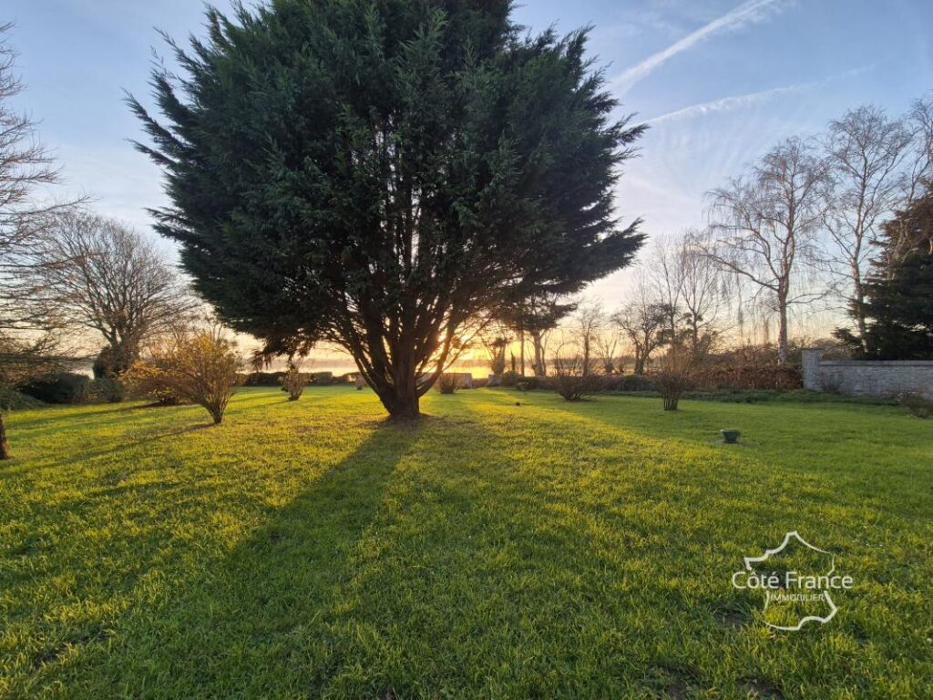 CORPS DE FERME AU COEUR DES MARAIS – 7 pièces – 4 chambres – 207 m²