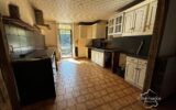 Maison de village avec local commercial et grande jardin, ga – 8 pièces – 4 chambres – 130 m²