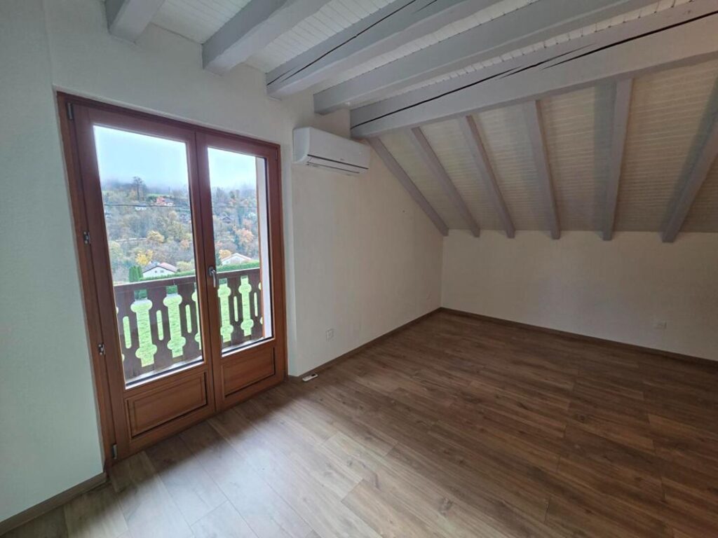 MAISON 6 PIECES 123 m² SUR TERRAIN DE 9.9 ARES 349000 EUROS – 6 pièces – 2 chambres – 123 m²