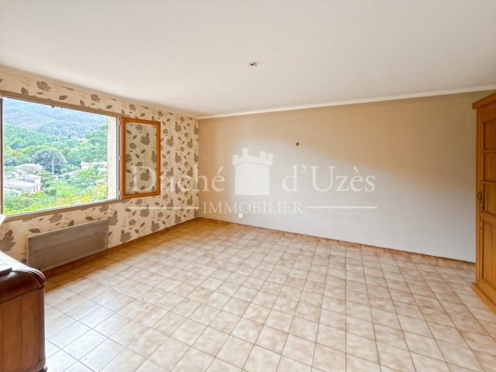 Maison de village – 7 pièces – 3 chambres – 125 m²