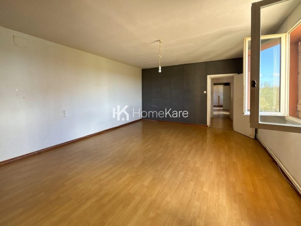 LE CHARME ASSURE !!! – 6 pièces – 5 chambres – 185 m²