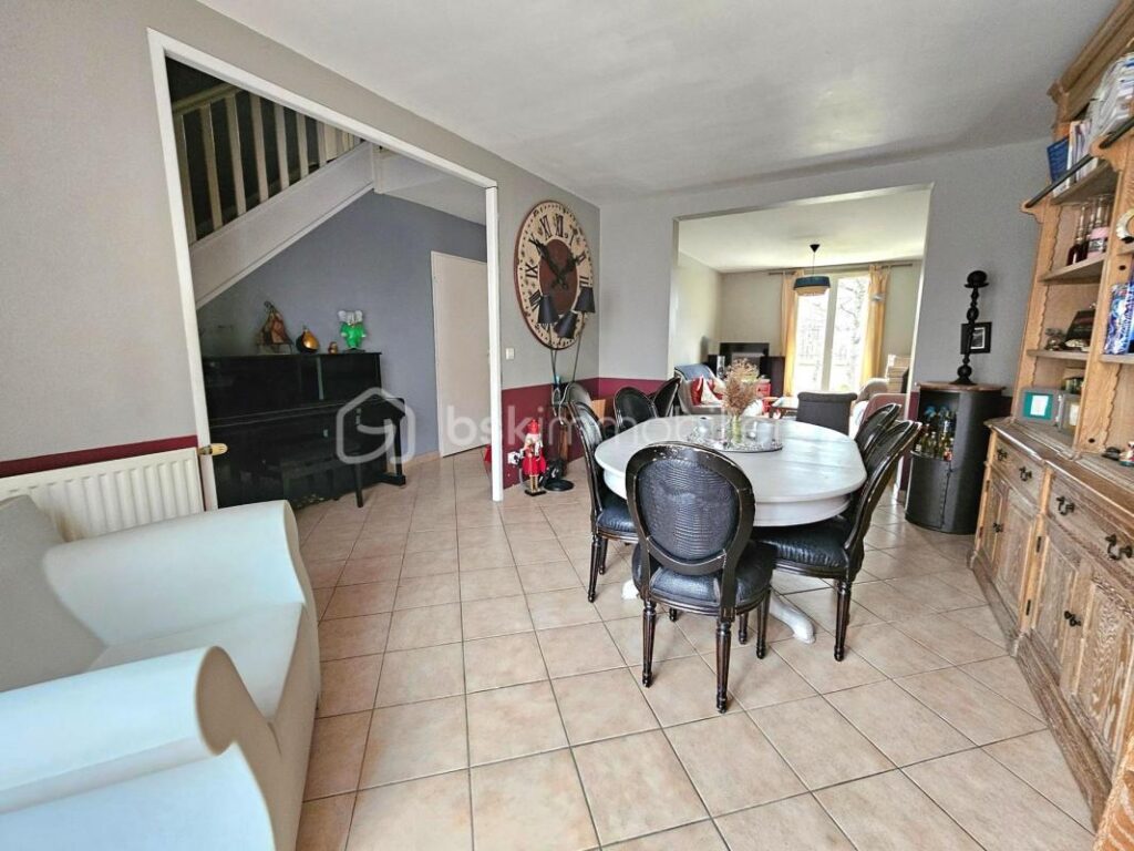 Pavillon non mitoyen 115m² 4 chambres vue CANAL garage jardin SUD – 6 pièces – 4 chambres – 115 m²