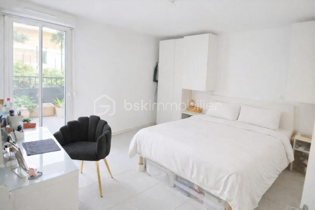 T4 Appartement familial avec terrasses et jardin – 4 pièces – 3 chambres – 74 m²