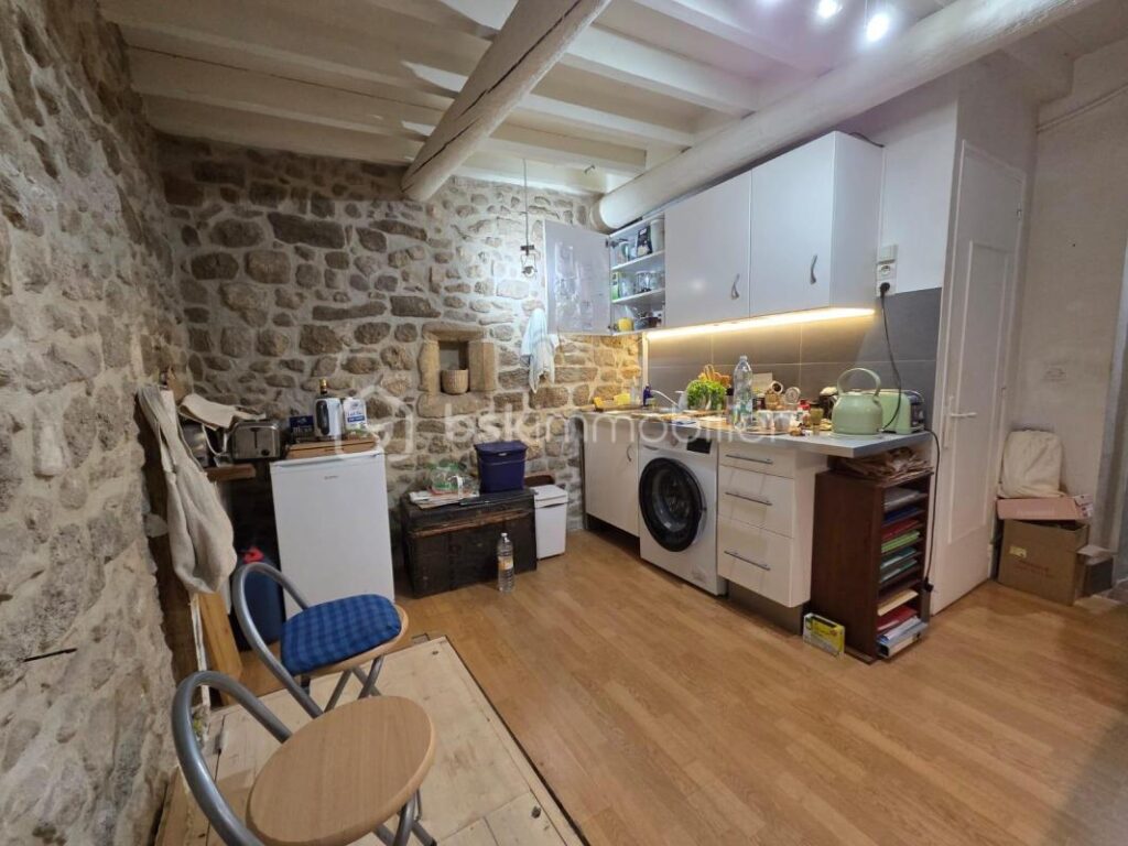 ✨ Maison de village de caractère – Vue panoramique & emplacement privilégié – 4 pièces – 3 chambres – 74 m²