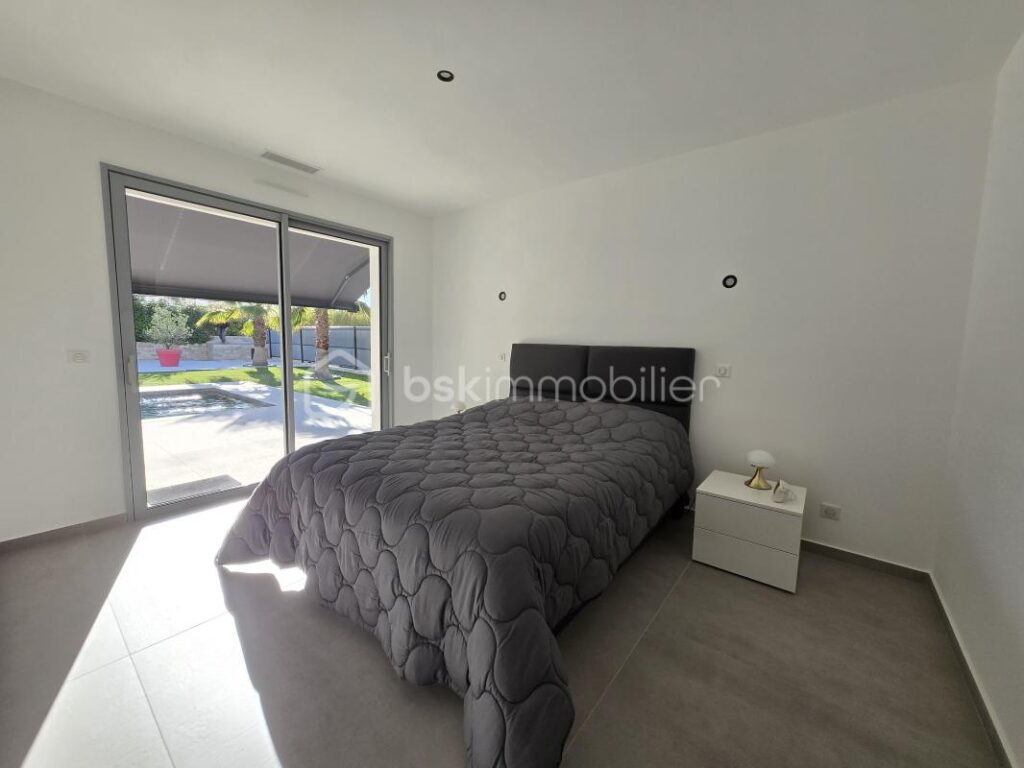 Villa neuve 5 pièces, grand standing, résidentiel, piscine – 5 pièces – 4 chambres – 131 m²