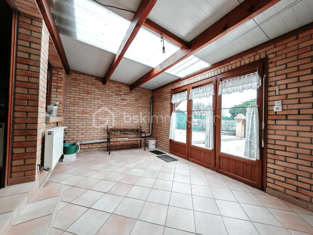 MAISON SEMI-INDIVIDUELLE 3 CHAMBRES / JARDIN / GARAGE / CAVE – 7 pièces – 3 chambres – 160 m²