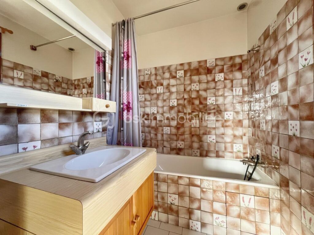 Marly-le-Roi – Spacieuse maison familiale avec vue dégagée sur Paris – 7 pièces – 4 chambres – 152 m²