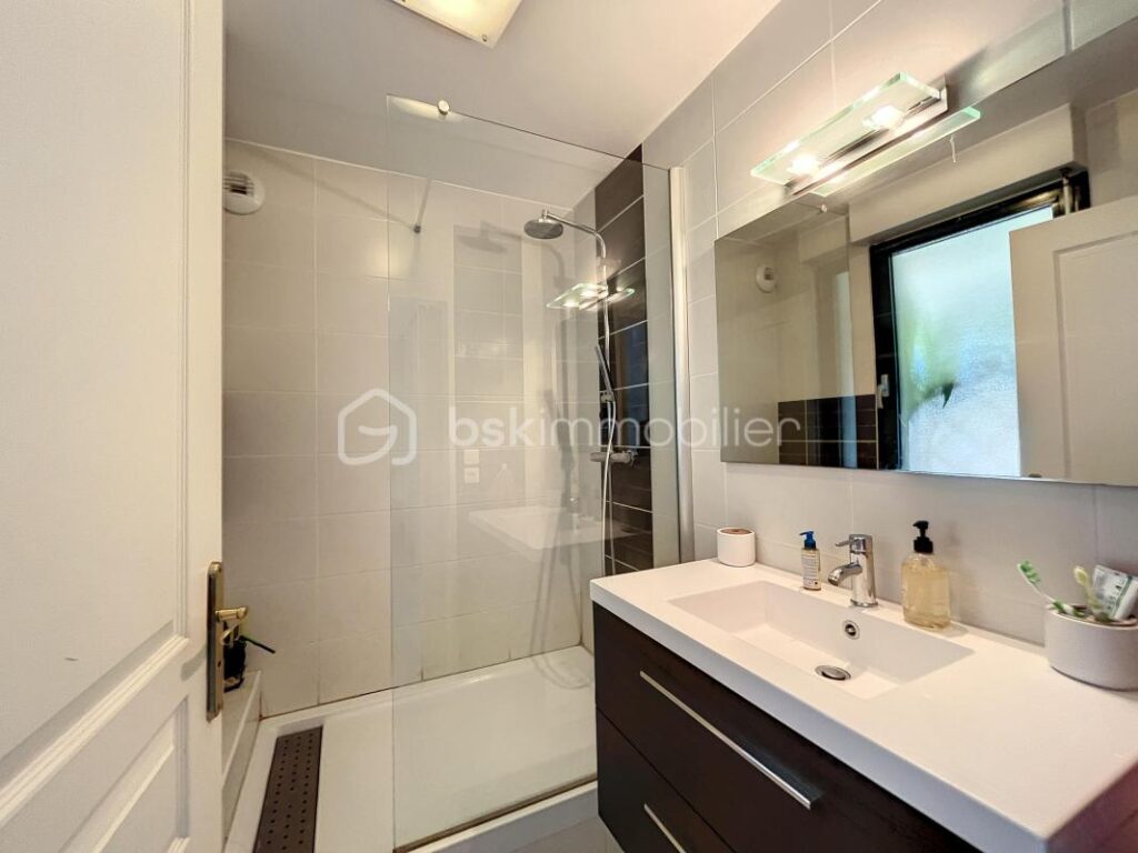 Montpellier Richter, superbe appartement avec terrasse sans vis-à-vis en bordure de Lez – 4 pièces – 3 chambres – 101 m²