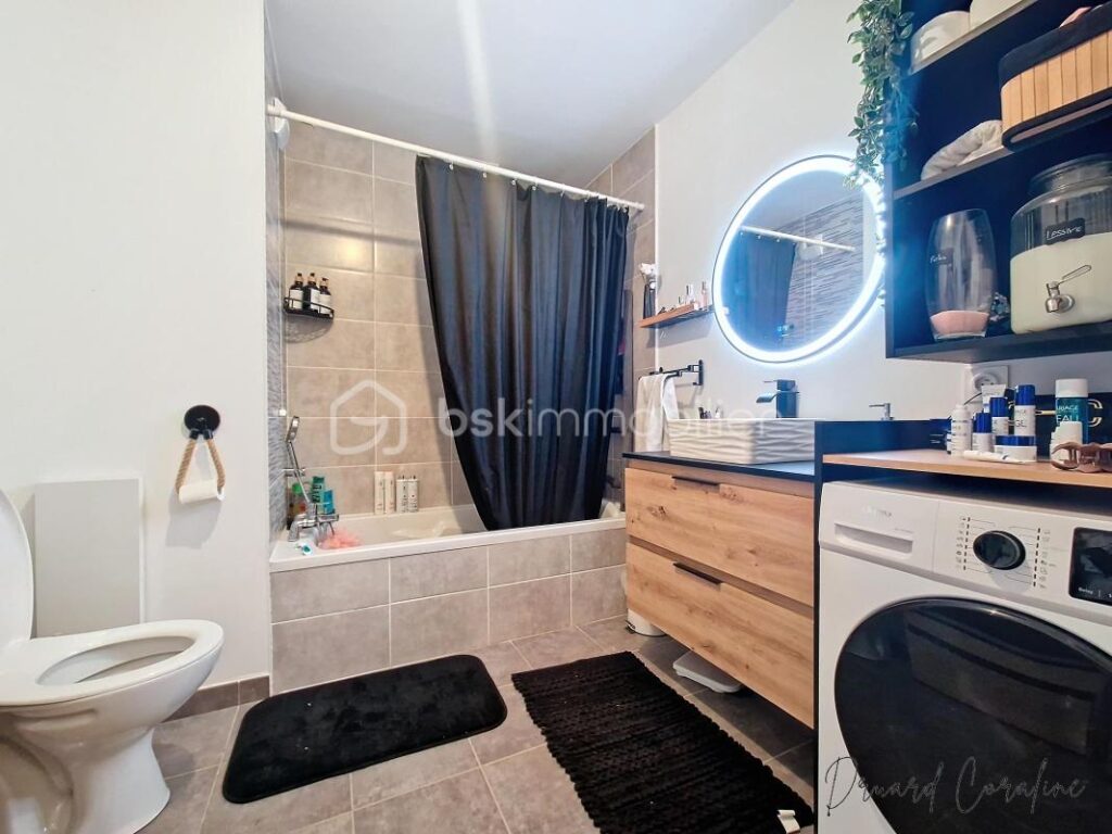 Grand T3 avec double balcon – 3 pièces – 2 chambres – 79 m²