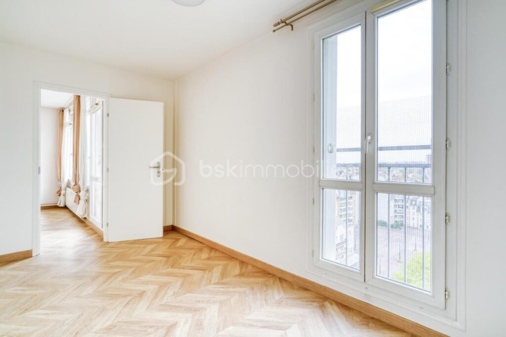 Noisy-le-Sec – Appartement 4 pièces – 77 m² – Balcon – Parking – Aucun travaux – 4 pièces – 3 chambres – 77 m²