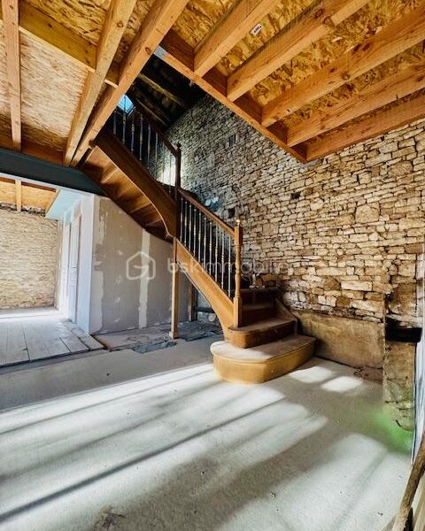 Maison à vendre à Aunac