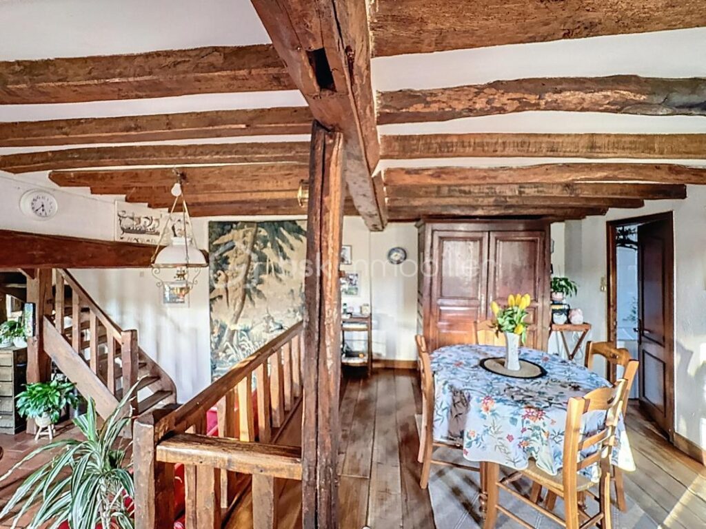 Spacieuse maison Normande – 7 pièces – 4 chambres – 110 m²