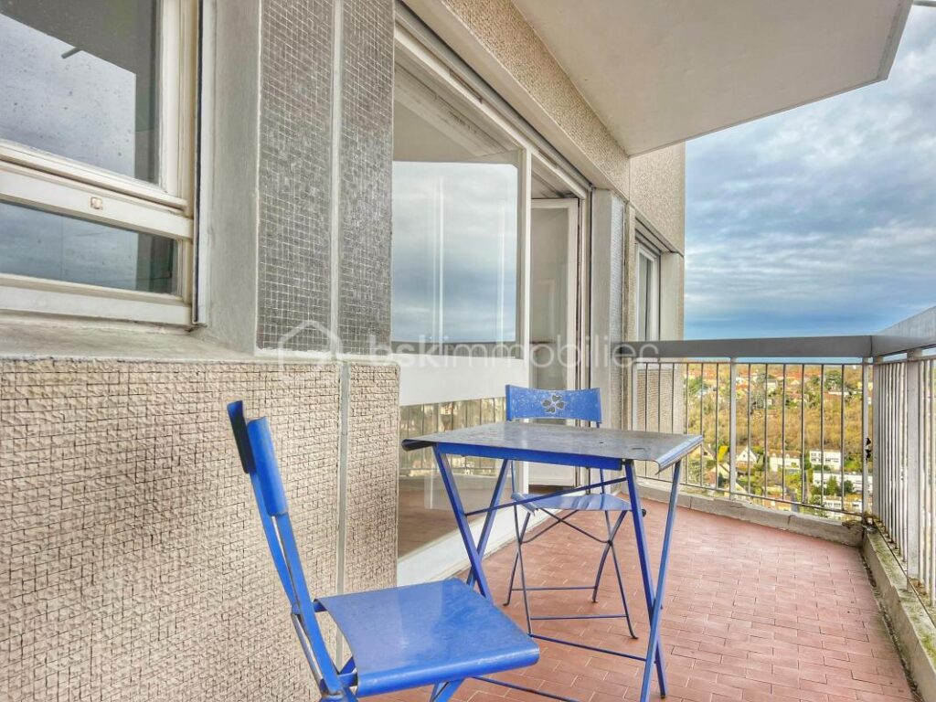 NOUVEAU ! Vue dégagée pour ce 2 pièces – 2 pièces – 1 chambre – 49 m²