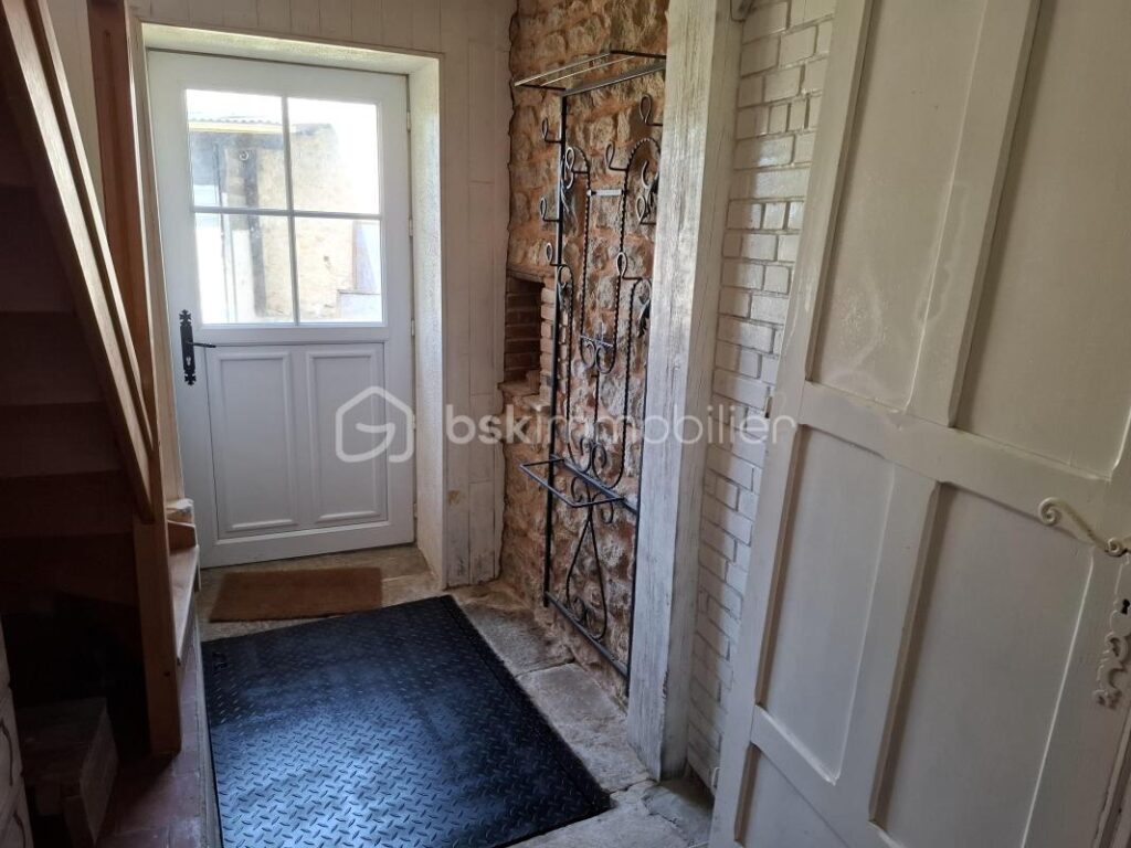 SOUS LE CHARME – 4 pièces – 2 chambres – 90 m²