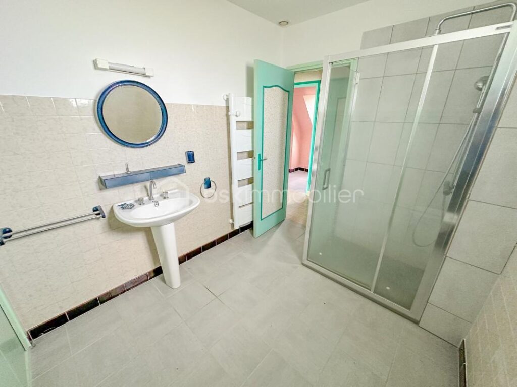 LOCOAL-MENDON Superbe vue sur la RIA d’ETEL – Tres Rare – 5 pièces – 4 chambres – 102 m²