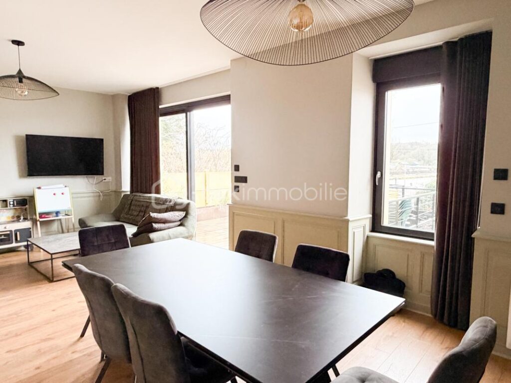 En Exclusivité, Maison de ville de 131m2 – 5 pièces – 3 chambres – 131 m²
