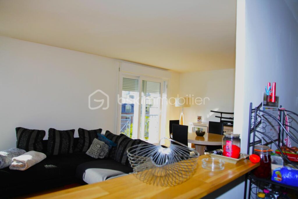 CRÉTEIL POINTE DU LAC – T5 D’EXCEPTION – DPE CLASSE C – ÉTAGE ÉLEVÉ – 5 pièces – 3 chambres – 78 m²