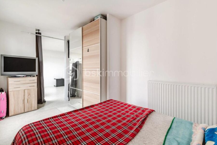 Appartement à vendre à Noisy le sec — Vue sur la ville — photo 7
